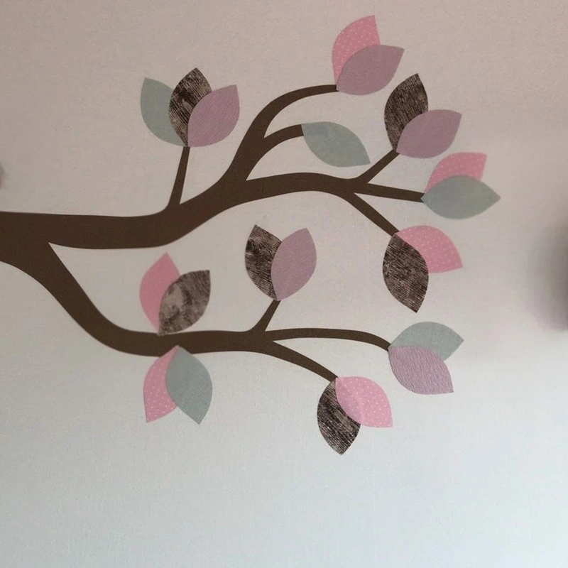 Zachte pastel bladermix met licht roze en mintgroen